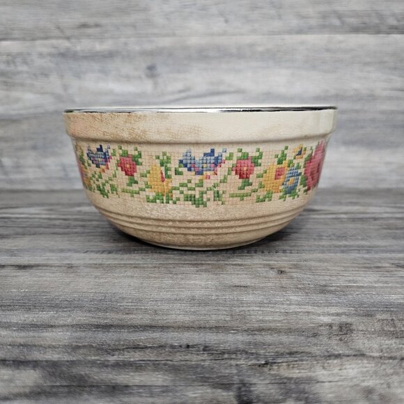 Harker Hotoven 1930s Vintage Pottery Serving Petit Point Floral Mixing Bowl Set - Picture 3 of 9